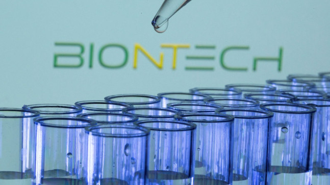 BioNTech’e “yan etki” davası başladı